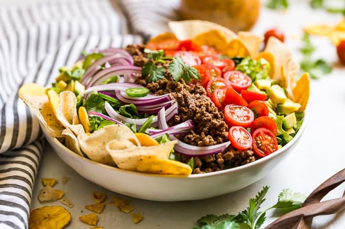 Mastering Fully Loaded Taco Salad: Customization & Dairy-Free Options